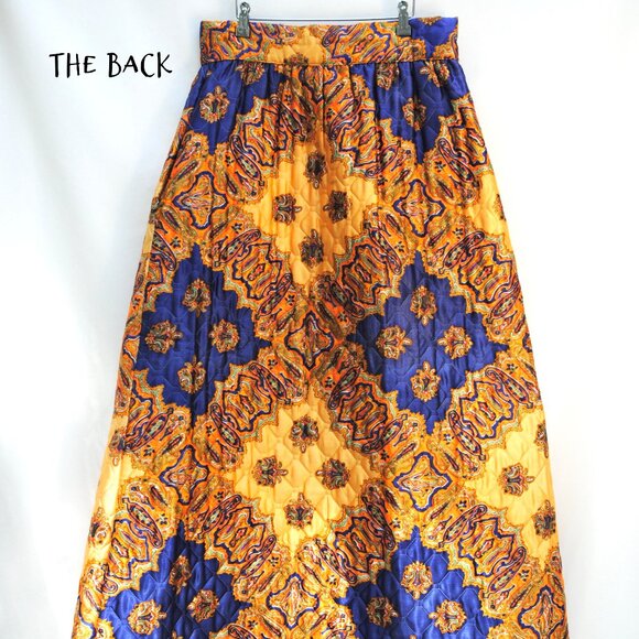 SALE! 1960s QUILTED maxi skirt with POCKETS! Brass button front, 30" waist - Picture 4 of 8